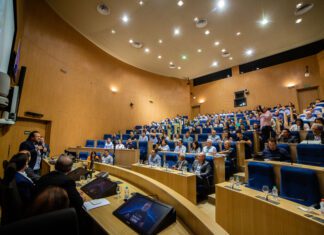 Startups brasileiras participam de programa de aceleração