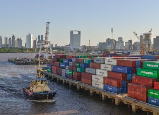 Custo Brasil impõe uma jornada de obstáculos a importadores e exportadores