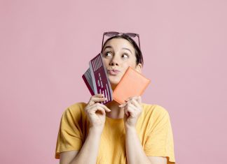 Pesquisa de universidade conclui que “planejar viagens” torna as pessoas felizes