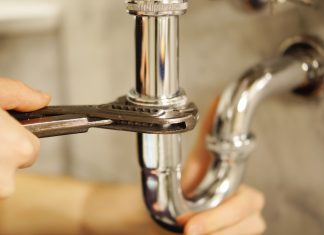 Desentupimento amador e profissional: quais as diferenças?