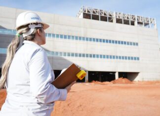 Alunos participam da construção do Hospital Universitário Sagrada Família