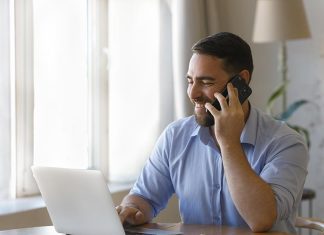 Ligação telefônica segue como umas das melhores formas de atendimento ao cliente
