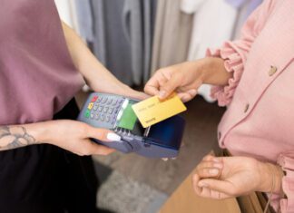 Brasil atinge 1 Trilhão em pagamentos com cartões em 6 meses
