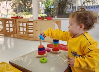 Escolarização contribui para desenvolvimento físico e cognitivo de bebês