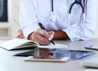 Um ano da lei: planos de saúde ainda dificultam tratamentos fora do rol da ANS