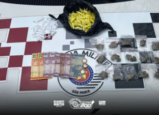 Homem é preso com mais de 260 porções de drogas em Carapicuíba