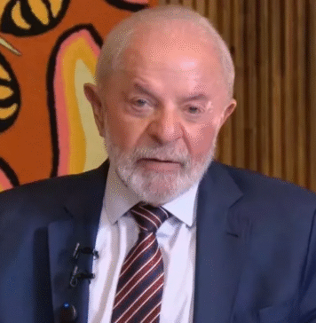 Lula anuncia envio de projeto para regulamentar redes sociais ao Congresso